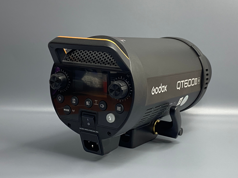 Godox QT600III-M