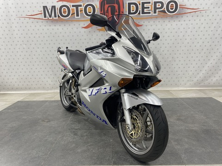 Honda VFR800F , 2005
