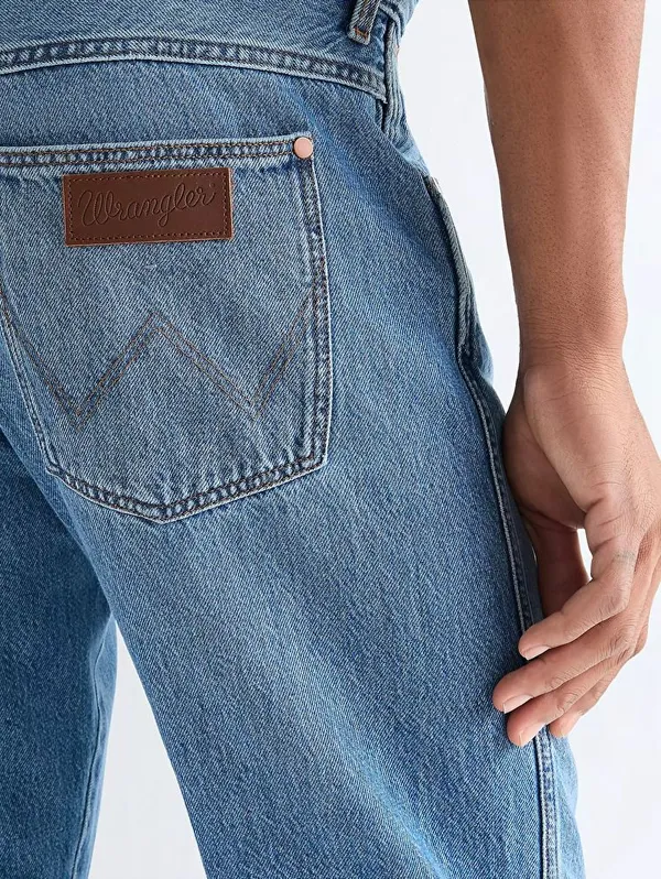 Джинсы мужские WRANGLER FRONTIER STORM CLOUD