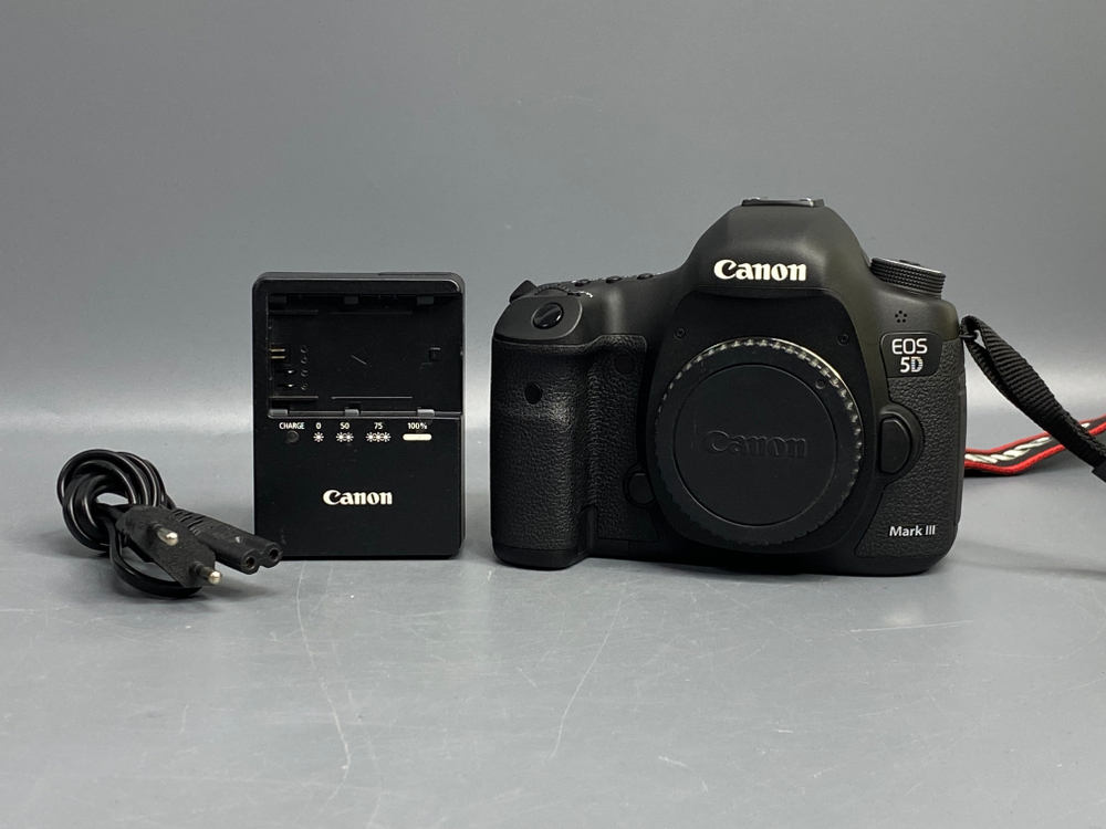 Canon EOS 5D Mark III 3.000 Кадров