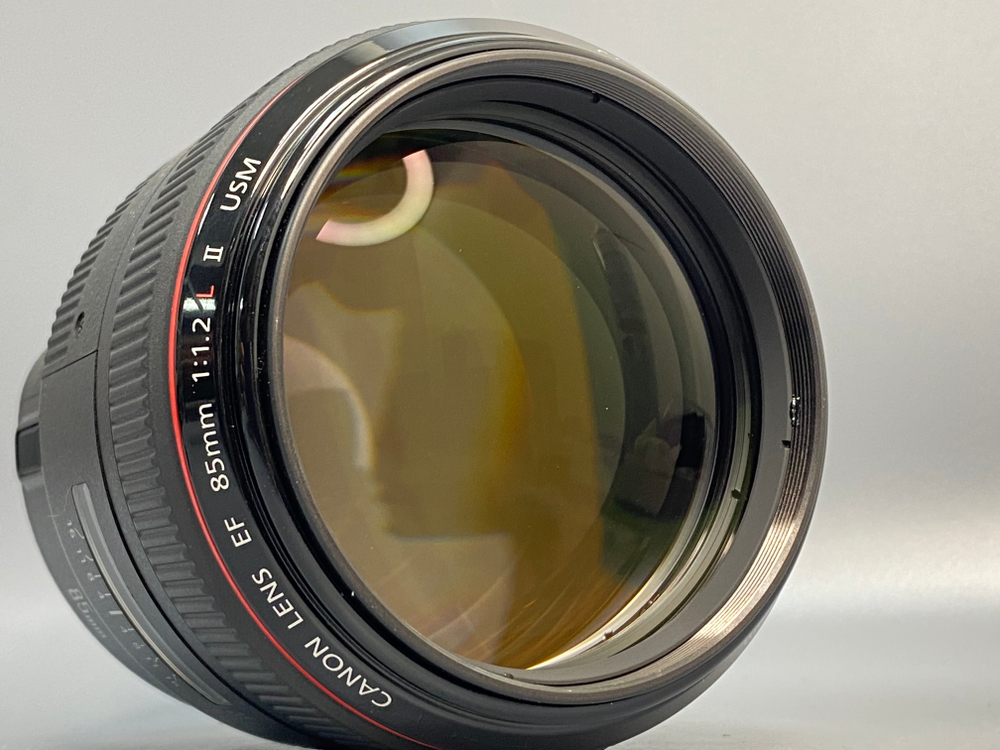 Canon EF 85mm 1.2 L II USM