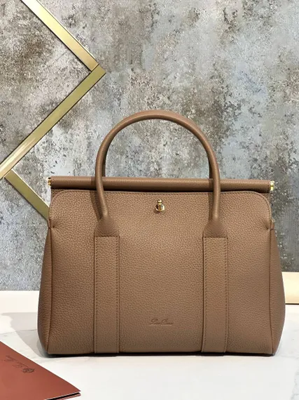 Сумка Loro Piana Loom L25 из зернистой кожи