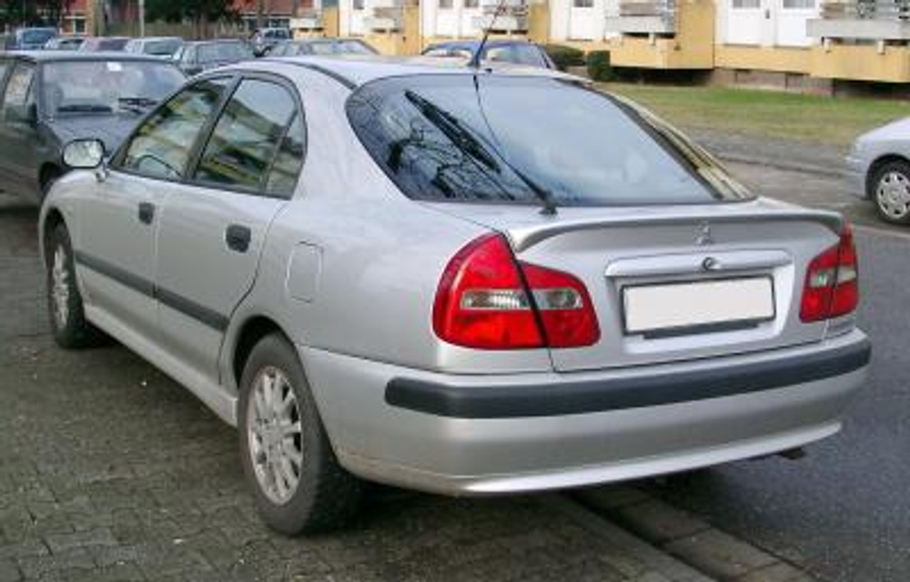 Арка правая Mitsubishi Carisma 1995-2003
