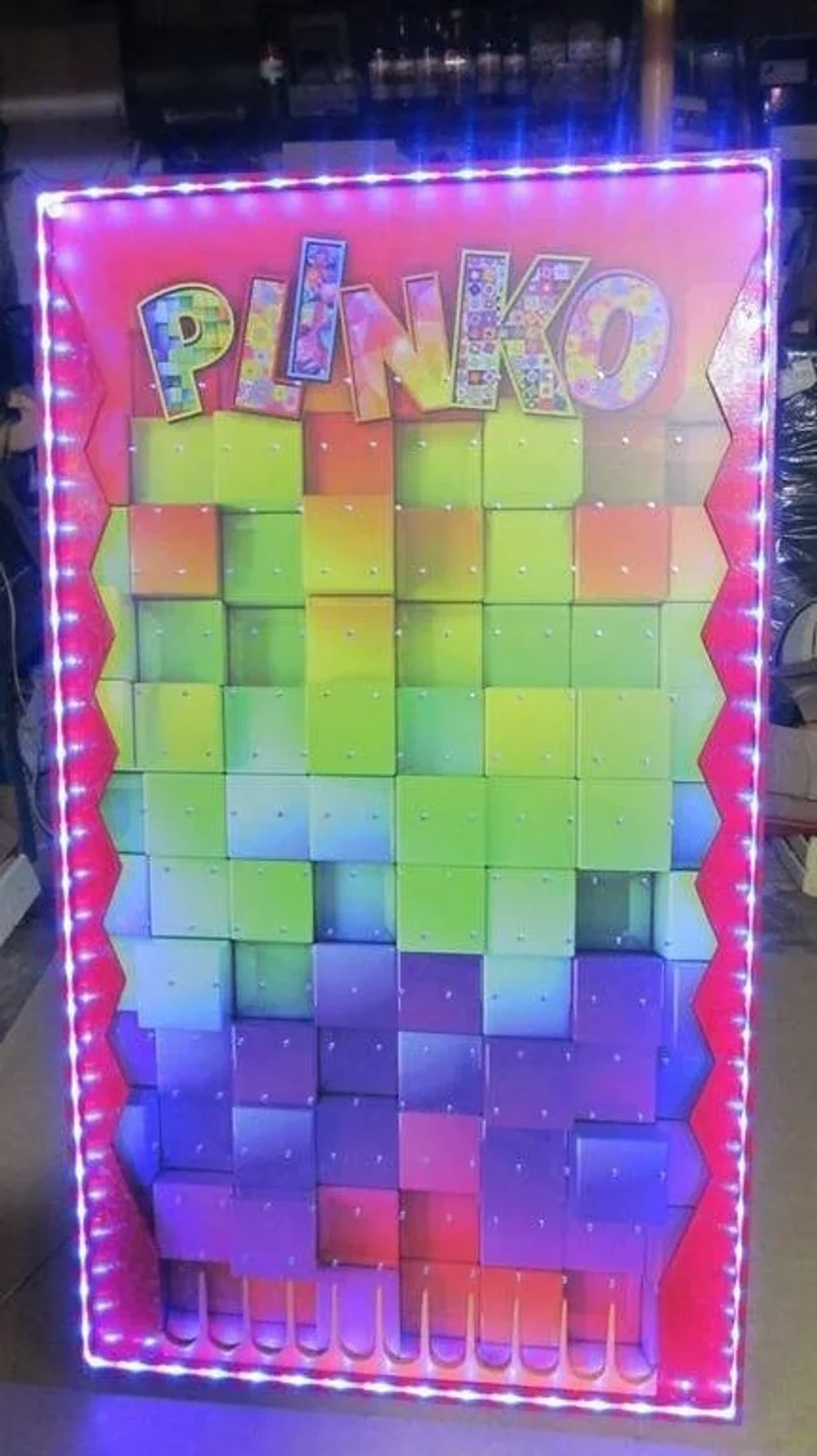 Plinko аркадный аттракцион