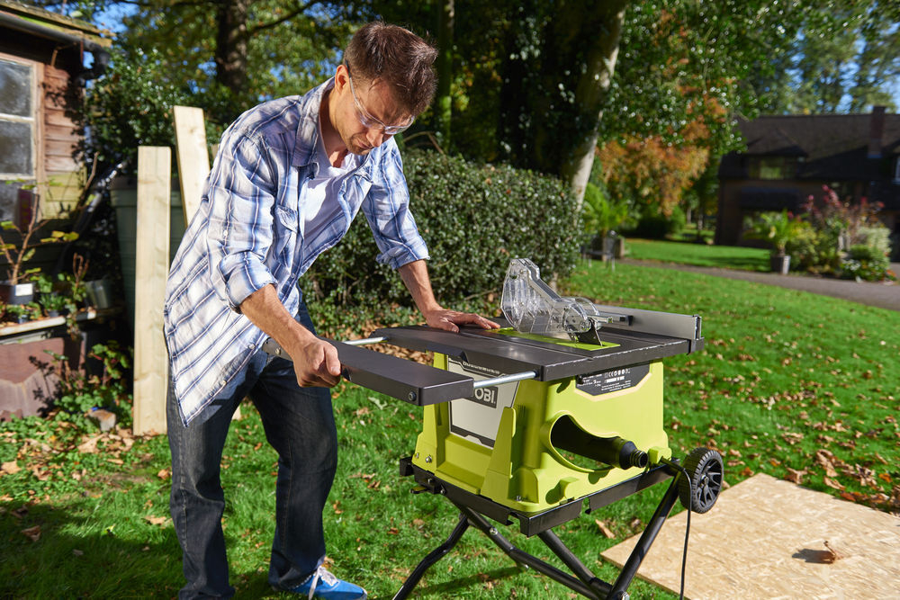 Распиловочный станок Ryobi RTS1800EF-G 5133002025