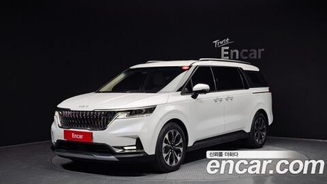KIA Canival 9-Seater Signature — 2022