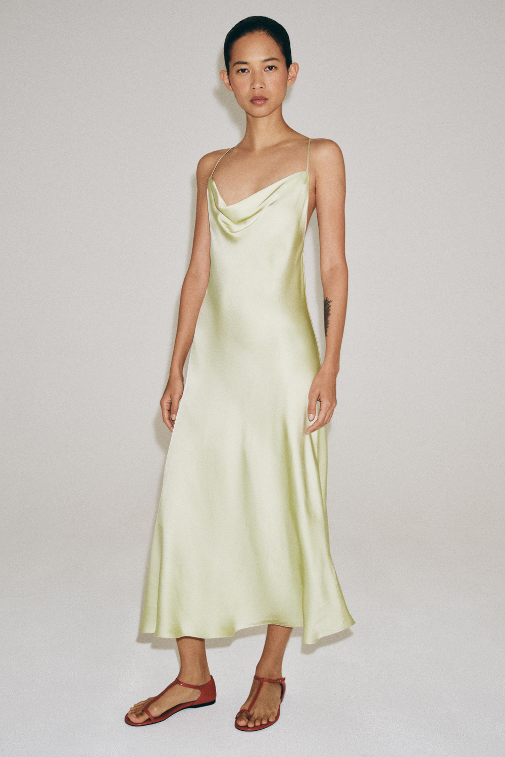 АТЛАСНОЕ ПЛАТЬЕ-КОМБИНАЦИЯ — ZW COLLECTION — ZARA