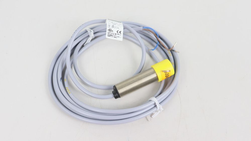 BOS 18M-PS-1RB-E4-C