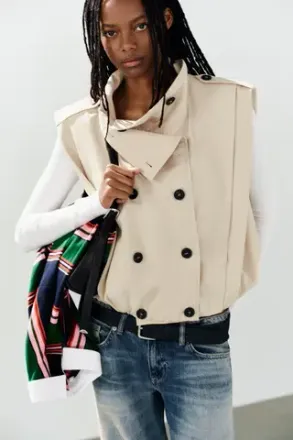 Уличные жилеты ZARA