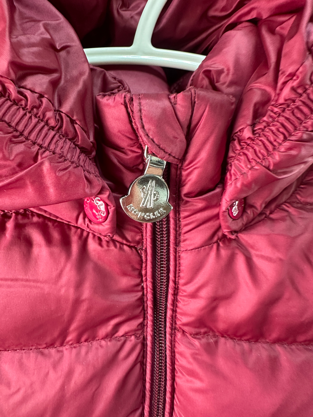 Пуховик Moncler