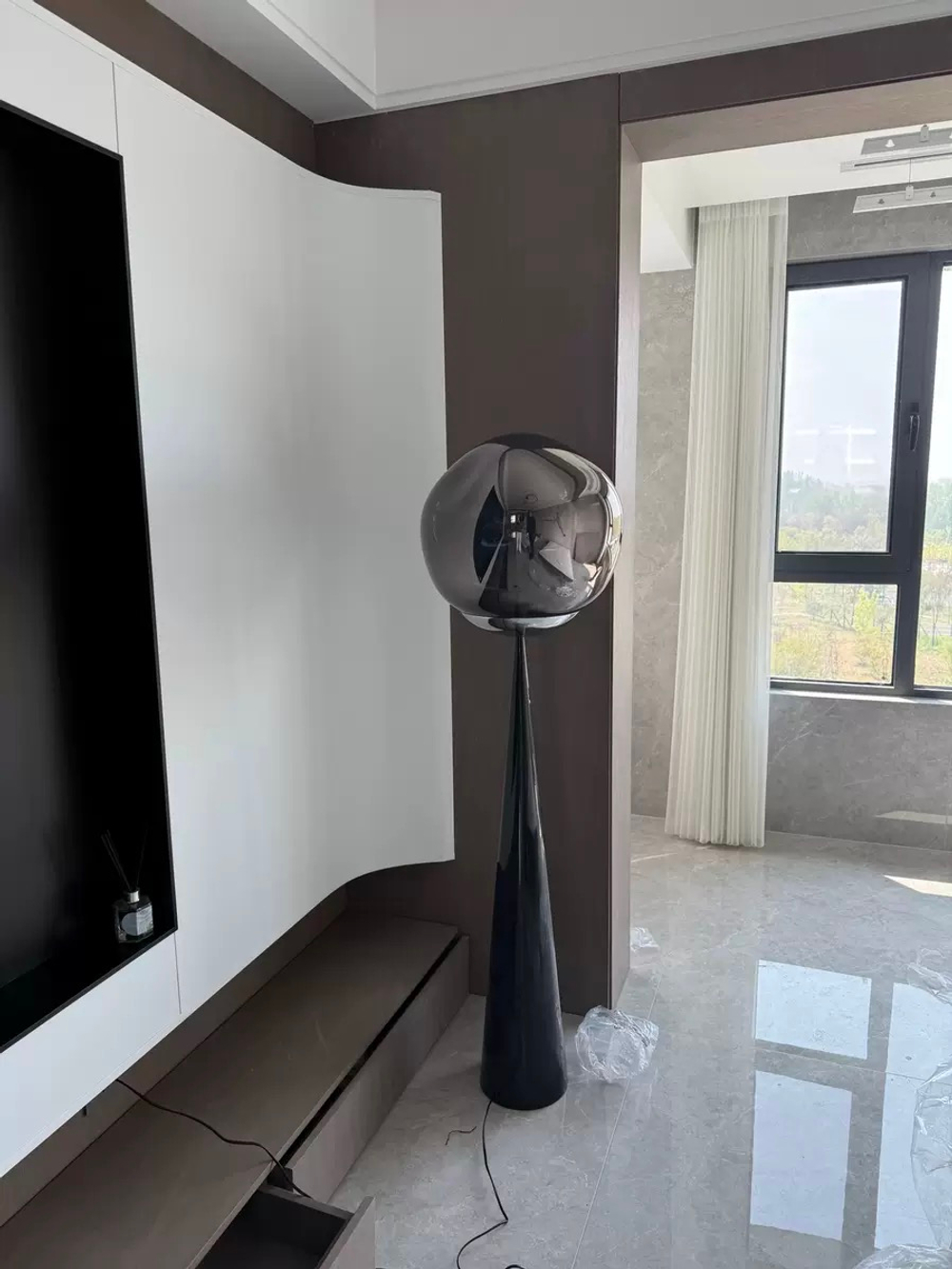 Floor design lamp Melt Cone Fat by Tom Dixon