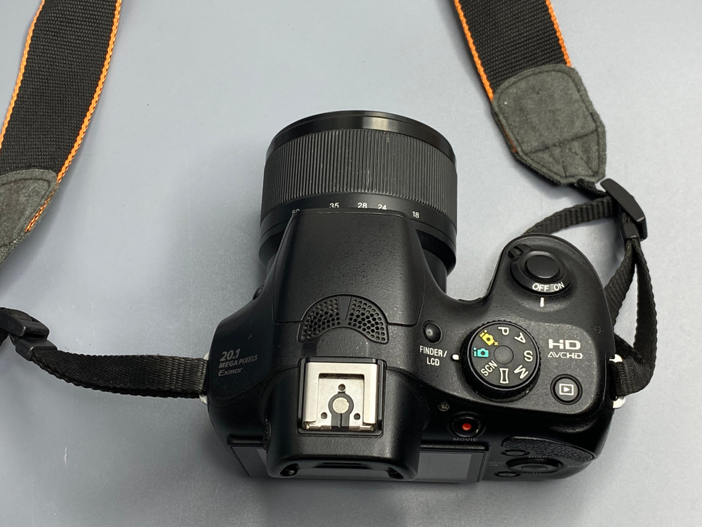 Sony Alpha A3500 Kit 18–50mm f/4–5.6