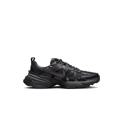 alt="Кроссовки Nike V2K Run Black арт. FD0736-001 с сетчатым верхом и металлическими деталями вид спереди"
