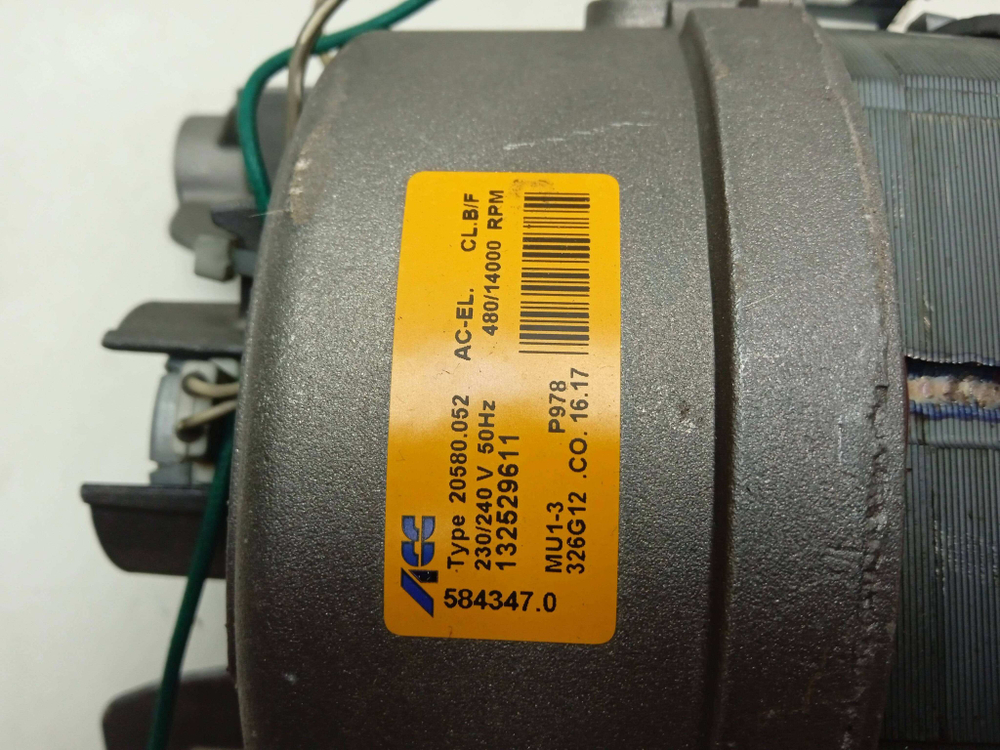 ZWP582 кт166 Двигатель 6 контактов для стиральной машины Zanussi ZWD7105 б/у
