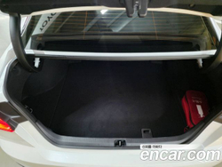 Toyota Camry 2.5 XLE Premium Hybrid — 2025