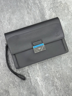 Клатч Louis Vuitton