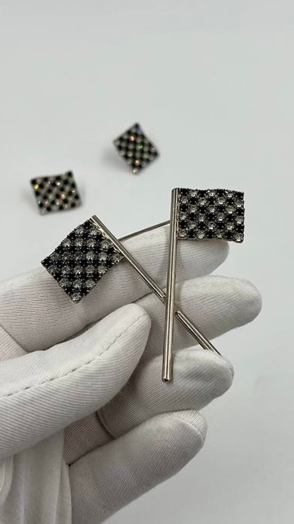 Комплект из броши и серёг Bauer