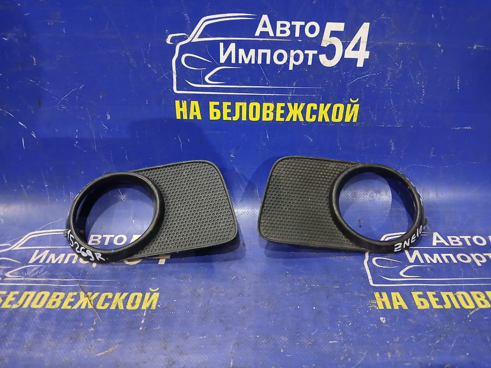 Заглушка бампера TOYOTA WISH 2003-2005