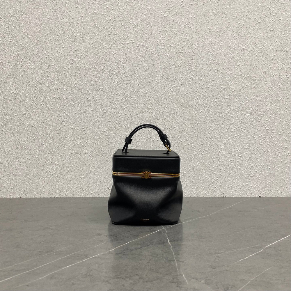 Cube in Supple