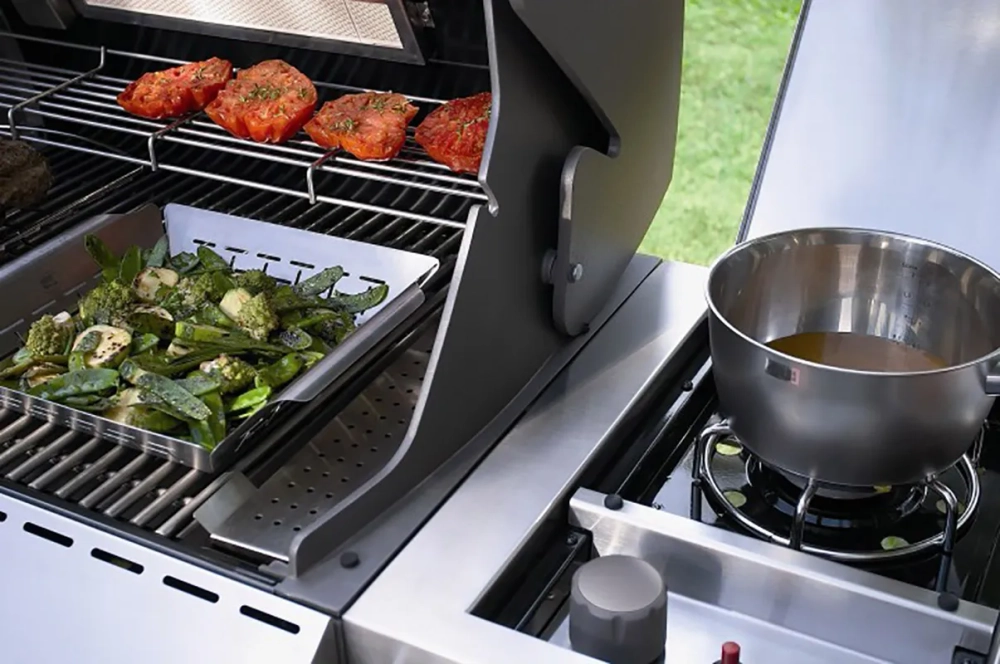 Газовый гриль Weber Summit S-670 GBS (стальной)