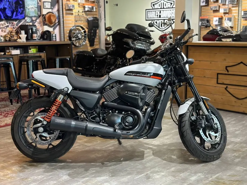Harley-Davidson Street Rod, 2020
