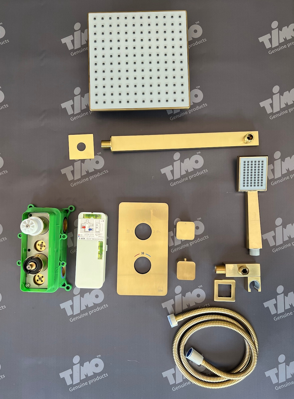 Душевой комплект Timo Petruma SX-5059/17SM с термостатом золото матовое