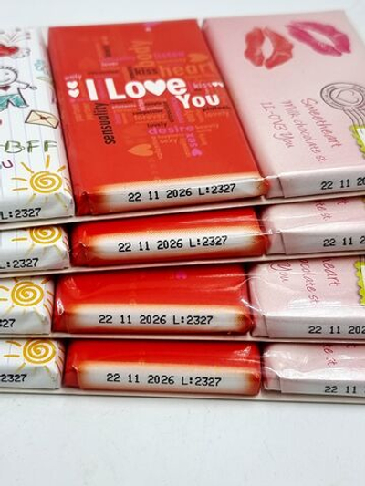 Набор молочного шоколада Maitre Truffout "I love you" 4 уп. (в 1 упаковке 5 шоколадок по 15 г)