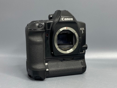 Canon EOS 3 body