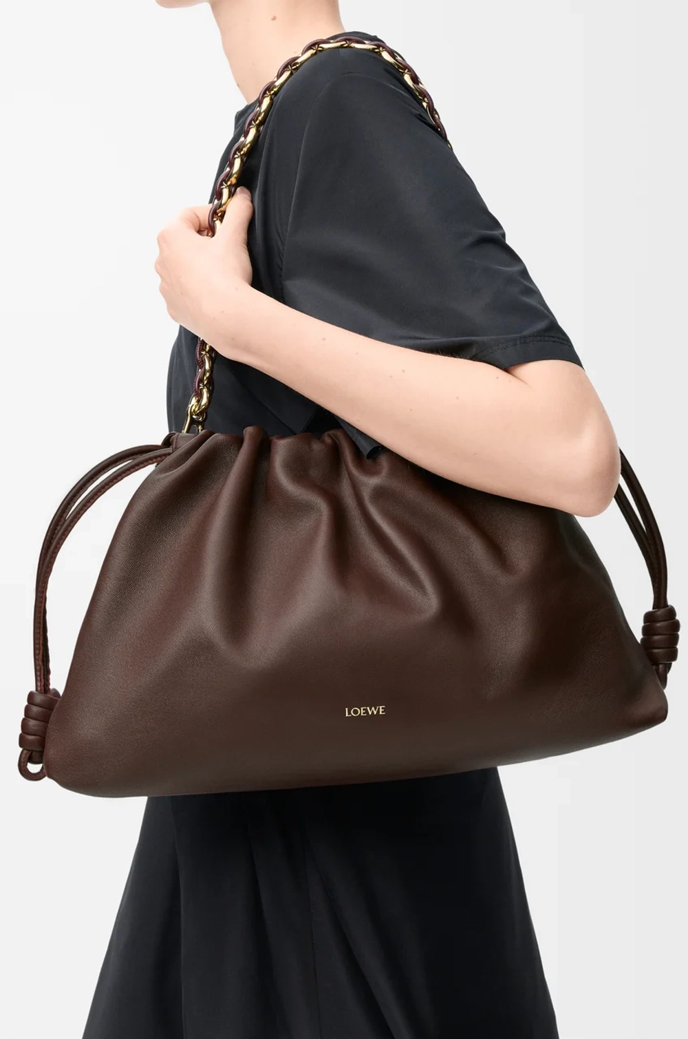 Loewe Большая сумка Flamenco из мягкой кожи ягненка наппа, темно-каштановый