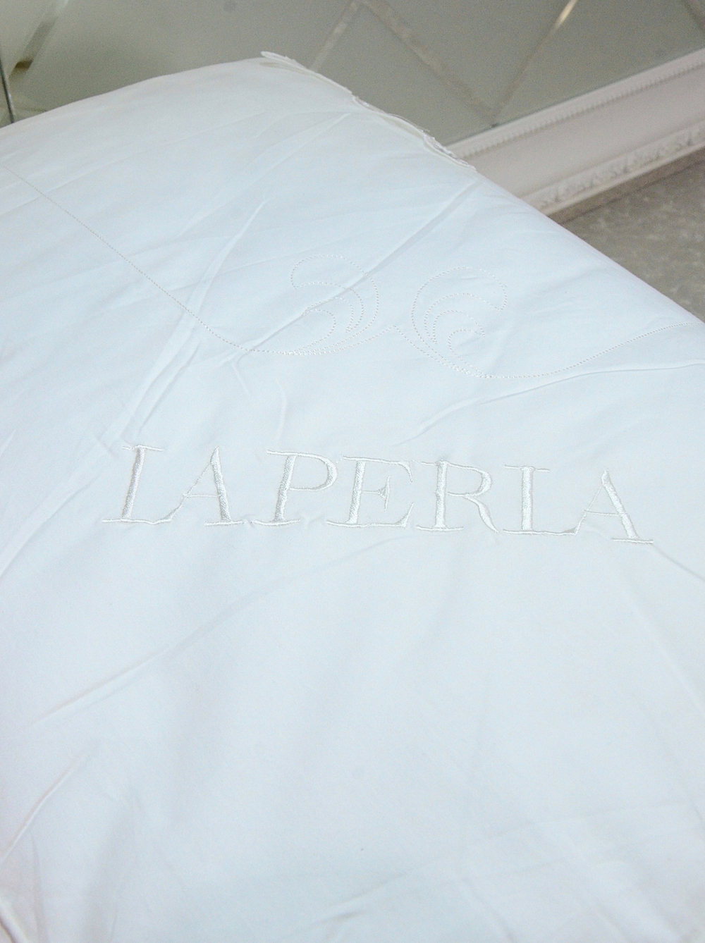 Теплое одеяло с шелком и бамбуком La Perla 150x210