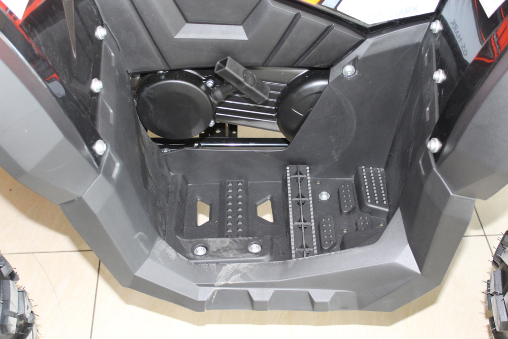 Квадроцикл GBM STORMRIDER 220 PREMIUM