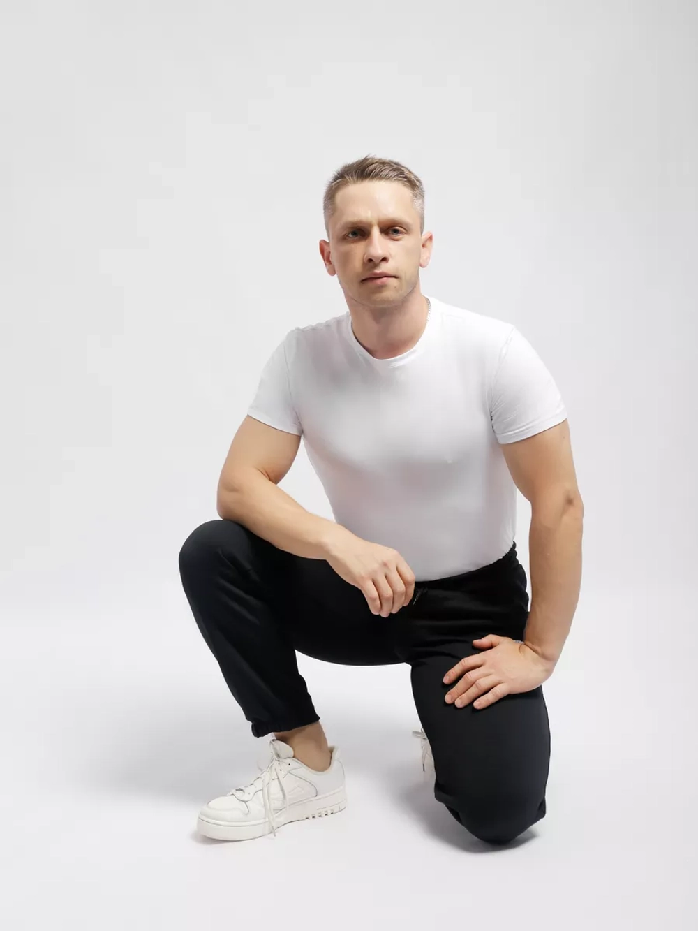 брюки спортивные Nike джоггеры с манжетом на резинке