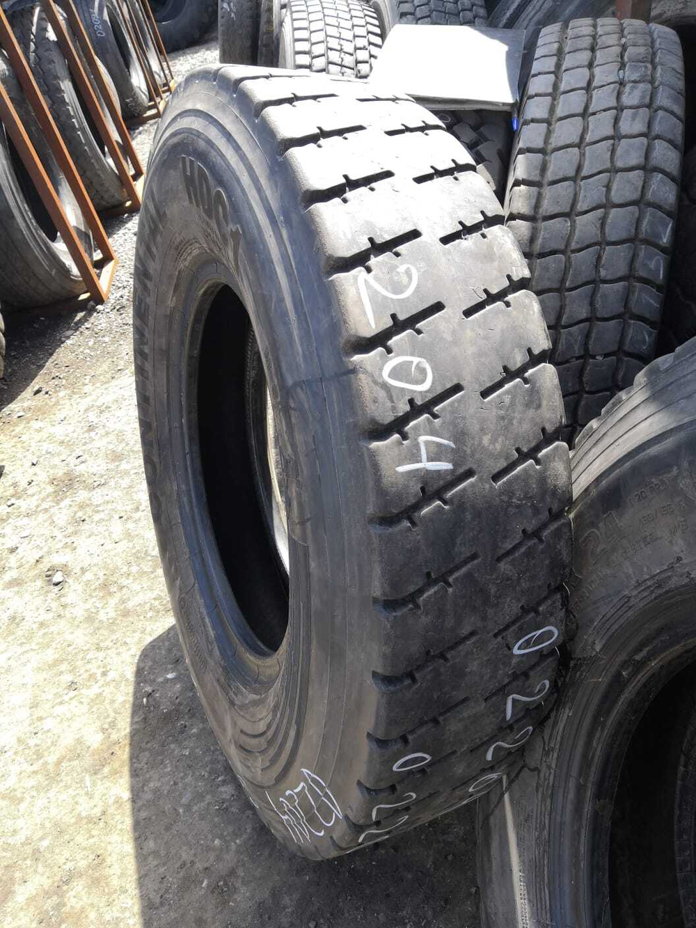 325/95R24 Continental HDC1 шина б/у
