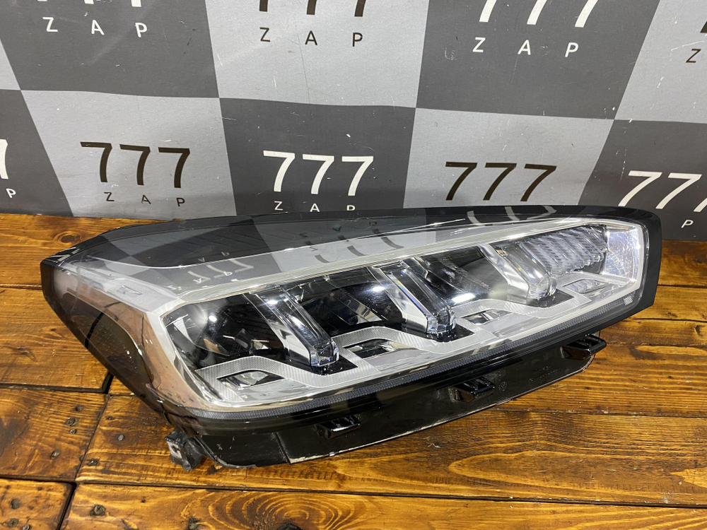 Фара правая LED Chery Tiggo 7 Pro 20-24 Б/У Оригинал 605000200AA
