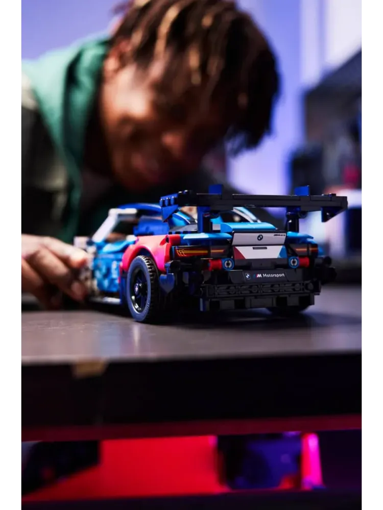 Конструктор Technic 42226 Гоночный BMW M4 GT3 EVO