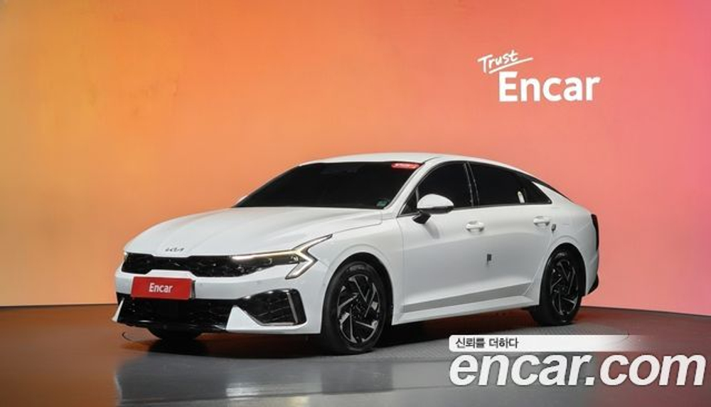 KIA K5 Signature — 2024