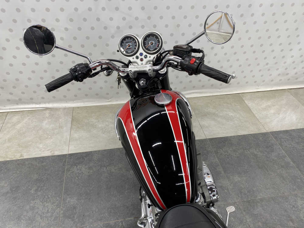 Triumph Bonneville T100 2007