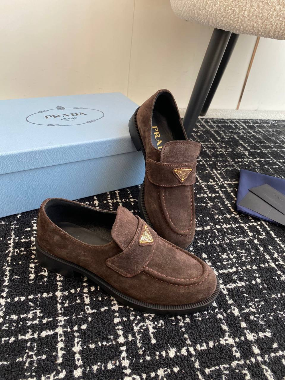 Лоферы Prada