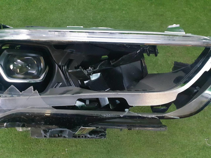 Битая Фара правая BMW X1 F48 (2019-2022) LED