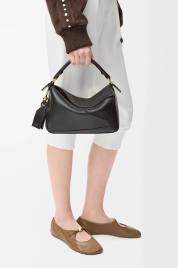 Loewe Маленькая сумка натуральной кожи, черный