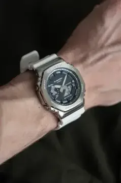 Наручные часы Casio G-Shock GM-2100WS-7ADR