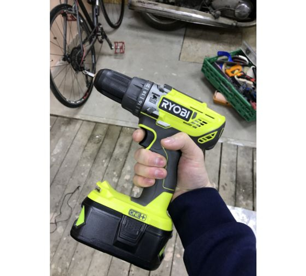 Ударная дрель-шуруповерт Ryobi ONE+ R18PD3-0 без аккумулятора в комплекте 5133002888