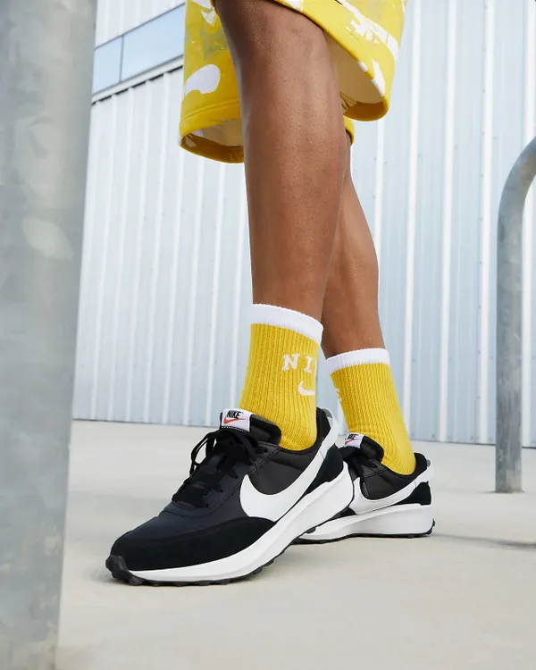 Кроссовки мужские NIKE Waffle Debut