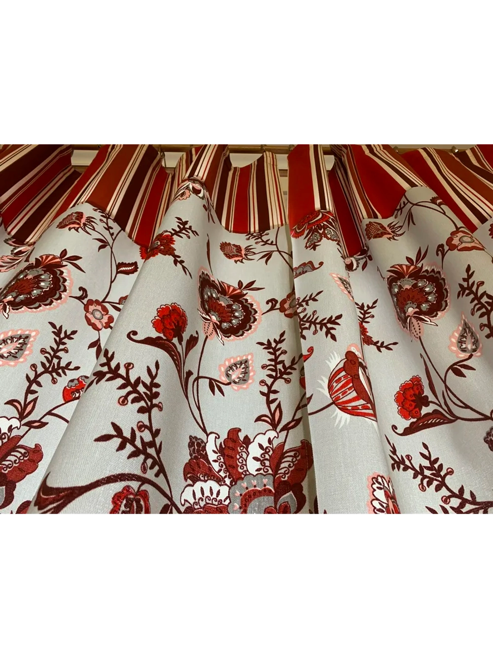 Шторы для спальни и веранды