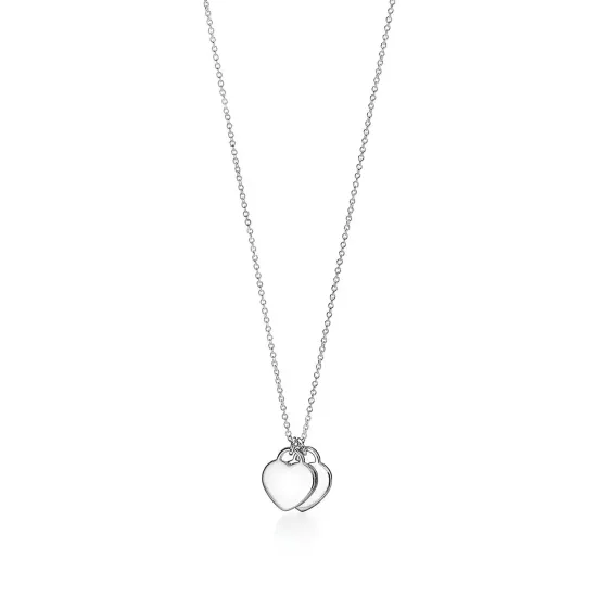 Подвеска Tiffany & Co. Mini Double Heart Tag Pendant в серебре с бриллиантом
