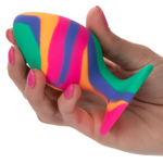 Яркая анальная пробка Cheeky Large Tie-Dye Plug - 9 см. (Цвет: разноцветный)