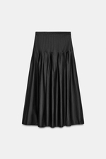 Маленькая девочка, маленькая девочка, маленькая девочка - ZARA