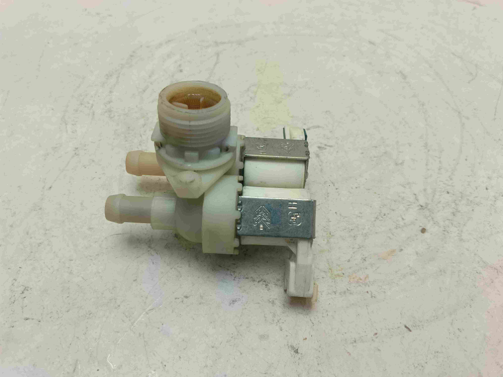 CSS34 1062DB1-07 кт239 Клапан подачи воды для стиральной машины Candy CSS34 1062DB1-07 б/у