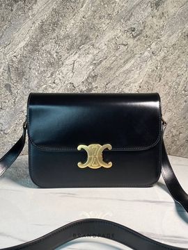 Сумка чёрная от Celine Triomphe BP5-186379