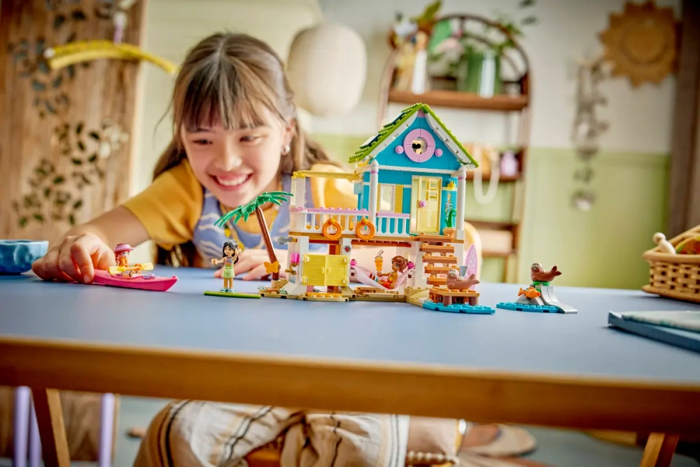 Конструктор LEGO Friends 42699 Beach House with Seals